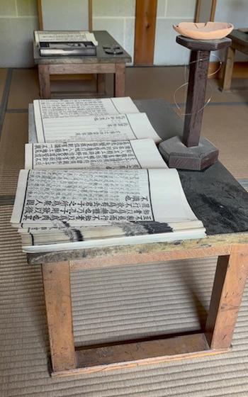 Ashikaga Gakko desks